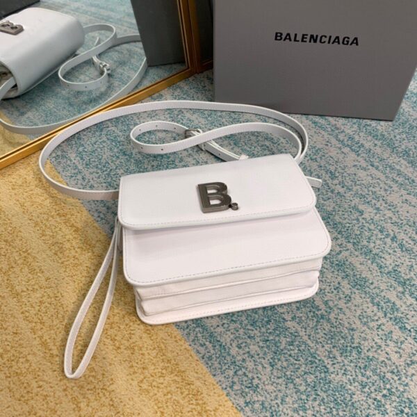 Balenciaga Bolso Bandolera B In White, For Women, Women's Bags 7in/18cm