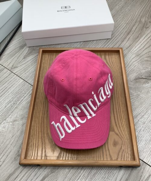 Balenciaga Diagonal Cap In Pink