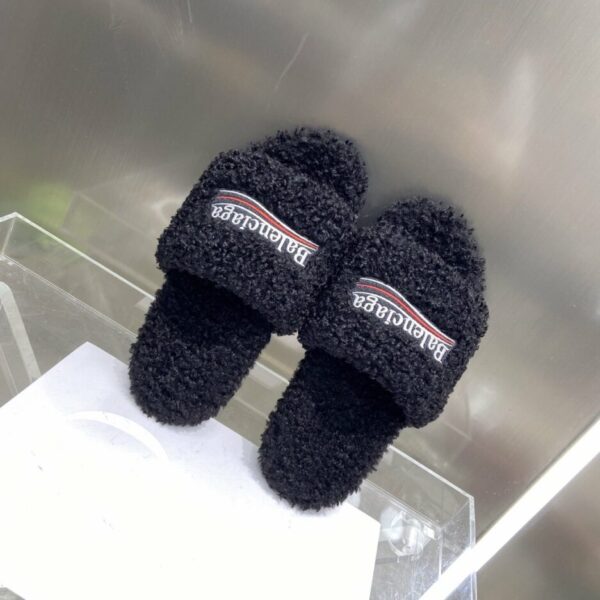 Balenciaga Furry Slide Sandal Black For Women 654261W2DO11096