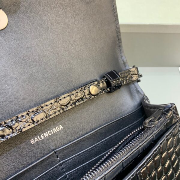 Balenciaga Hourglass Wallet On Chain in Black, For Women, Women's Bags 7.6in/19cm 6560501LR671000