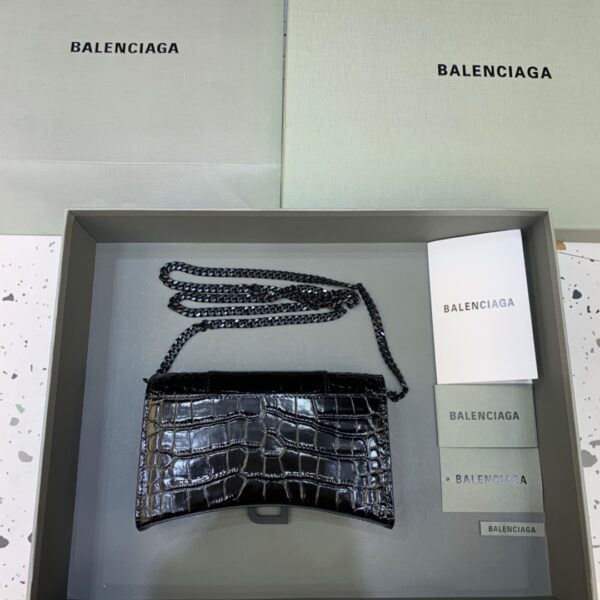 Balenciaga Hourglass Wallet On Chain in Black, For Women, Women's Bags 7.6in/19cm 6560501LR671000