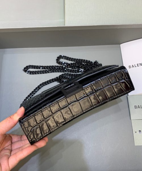 Balenciaga Hourglass Wallet On Chain in Black, For Women, Women's Bags 7.6in/19cm 6560501LR671000