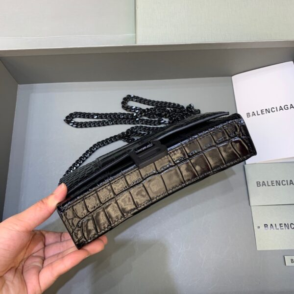 Balenciaga Hourglass Wallet On Chain in Black, For Women, Women's Bags 7.6in/19cm 6560501LR671000