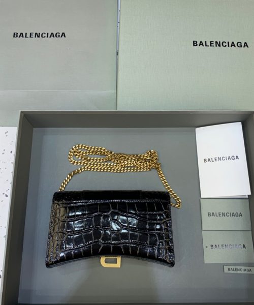 Balenciaga Hourglass Wallet On Chain in Black, For Women, Women's Bags 7.6in/19cm  6560501LRGM1000