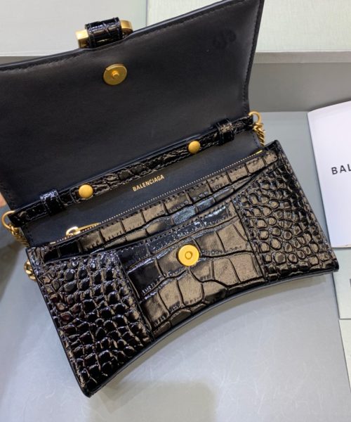 Balenciaga Hourglass Wallet On Chain in Black, For Women, Women's Bags 7.6in/19cm  6560501LRGM1000
