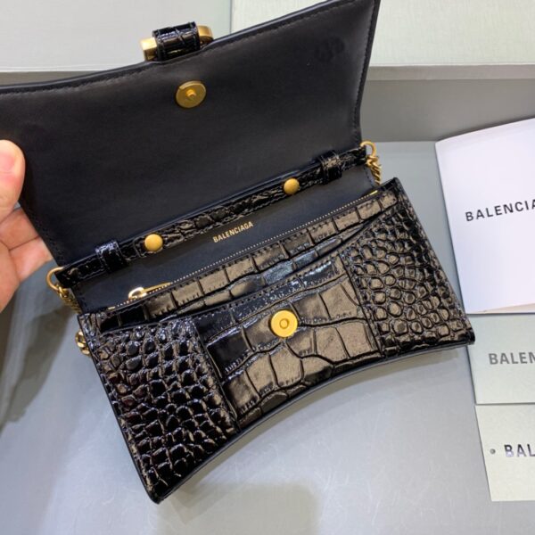 Balenciaga Hourglass Wallet On Chain in Black, For Women, Women's Bags 7.6in/19cm  6560501LRGM1000