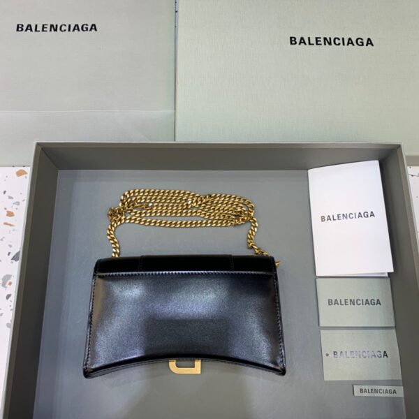 Balenciaga Hourglass Wallet On Chain in Black, For Women, Women's Bags 7.6in/19cm 6560501QJ4M1000