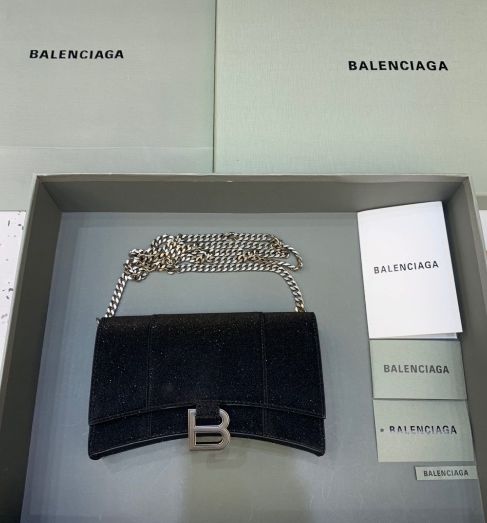 Balenciaga Hourglass Wallet On Chain in Black, For Women, Women's Bags 7.6in/19cm 6560502102G1000
