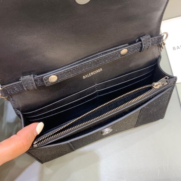 Balenciaga Hourglass Wallet On Chain in Black, For Women, Women's Bags 7.6in/19cm 6560502102G1000