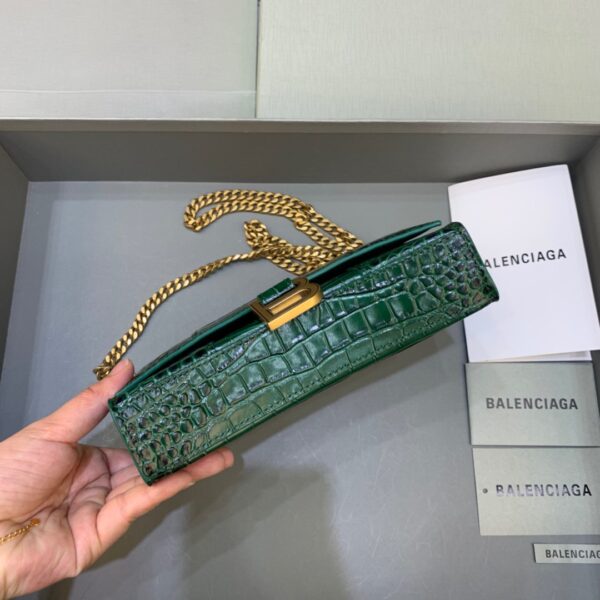 Balenciaga Hourglass Wallet On Chain in Dark Green, For Women, Women's Bags 7.6in/19cm 6560501LRGM3011