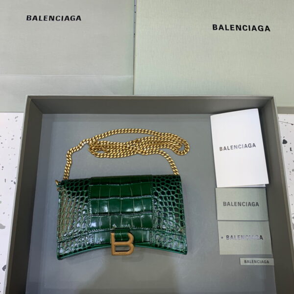 Balenciaga Hourglass Wallet On Chain in Dark Green, For Women, Women's Bags 7.6in/19cm 6560501LRGM3011
