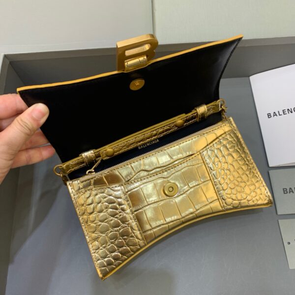 Balenciaga Hourglass Wallet On Chain in Gold, For Women, Women's Bags 7.6in/19cm 6560501S49M8005