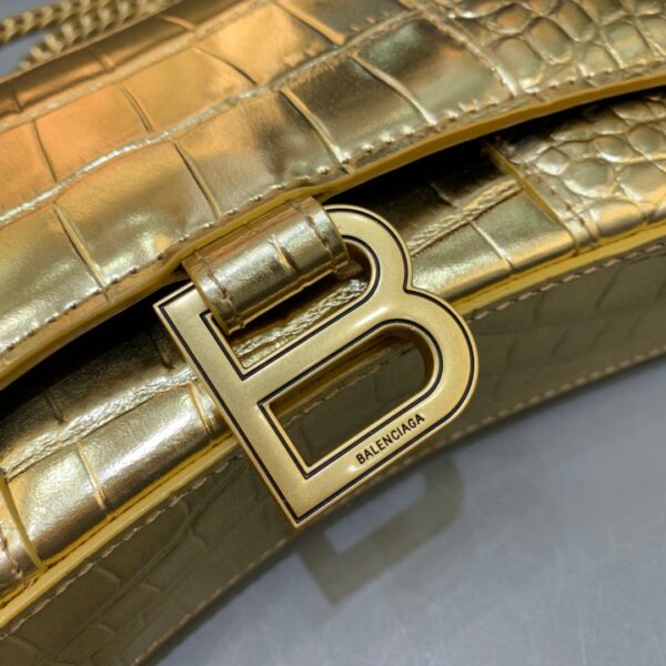 Balenciaga Hourglass Wallet On Chain in Gold, For Women, Women's Bags 7.6in/19cm 6560501S49M8005