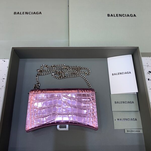 Balenciaga Hourglass Wallet On Chain in Pink, For Women, Women's Bags 7.6in/19cm