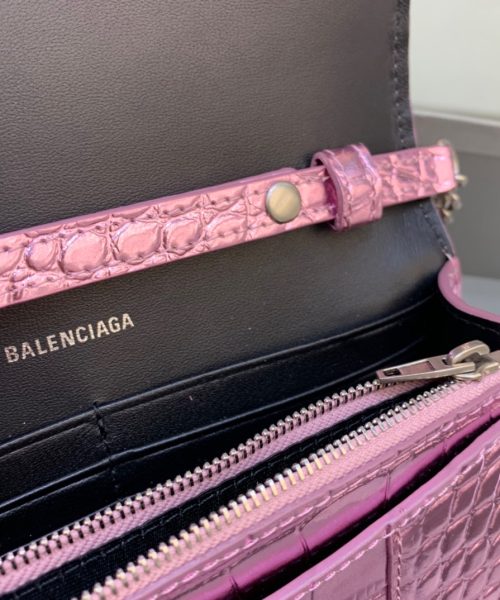 Balenciaga Hourglass Wallet On Chain in Pink, For Women, Women's Bags 7.6in/19cm