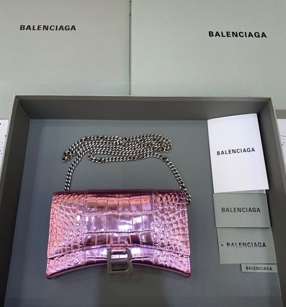 Balenciaga Hourglass Wallet On Chain in Pink, For Women, Women's Bags 7.6in/19cm