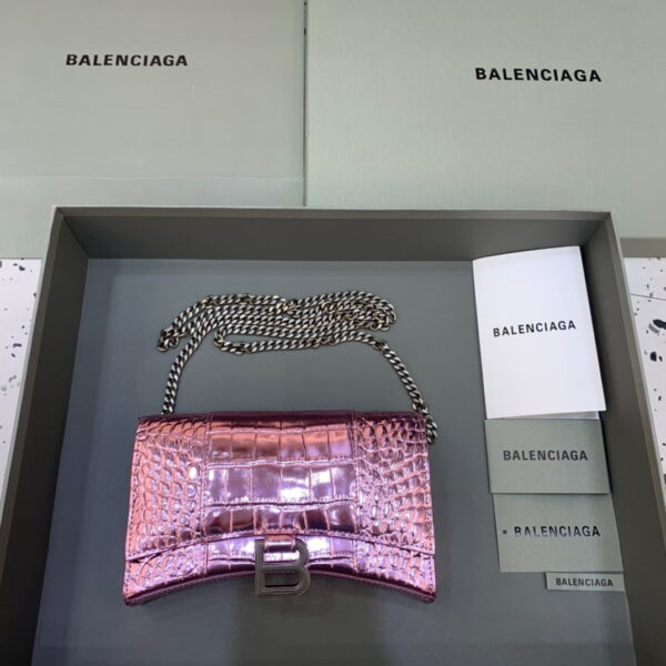 Balenciaga Hourglass Wallet On Chain in Pink, For Women, Women's Bags 7.6in/19cm