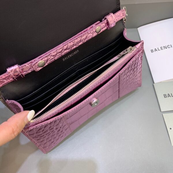 Balenciaga Hourglass Wallet On Chain in Pink, For Women, Women's Bags 7.6in/19cm