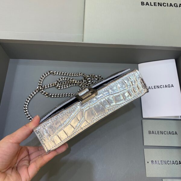 Balenciaga Hourglass Wallet On Chain in Sliver, For Women, Women's Bags 7.6in/19cm 6560501S4CY8110