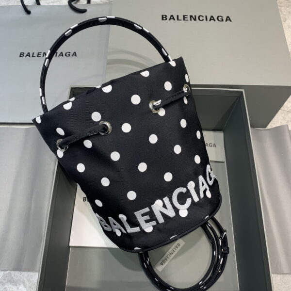 Balenciaga Le Cagole Medium Bucket Bag In Black, For Women, Women's Bags 7in/18cm