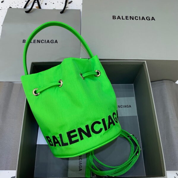 Balenciaga Le Cagole Medium Bucket Bag In Green, For Women, Women's Bags 7in/18cm