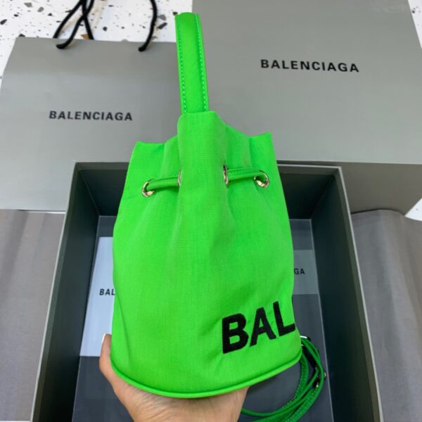 Balenciaga Le Cagole Medium Bucket Bag In Green, For Women, Women's Bags 7in/18cm