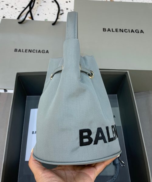 Balenciaga Le Cagole Medium Bucket Bag In Light Gray, For Women, Women's Bags 7in/18cm