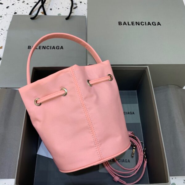 Balenciaga Le Cagole Medium Bucket Bag In Light Pink, For Women, Women's Bags 7in/18cm