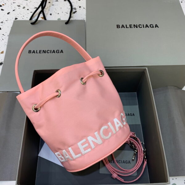 Balenciaga Le Cagole Medium Bucket Bag In Light Pink, For Women, Women's Bags 7in/18cm
