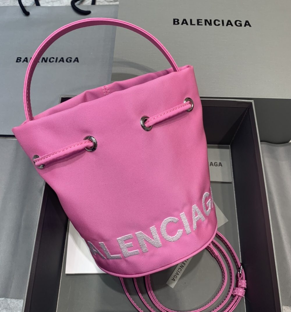 Balenciaga Le Cagole Medium Bucket Bag In Pink, For Women, Women's Bags 7in/18cm