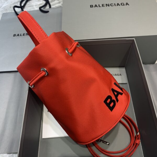 Balenciaga Le Cagole Medium Bucket Bag In Red, For Women, Women's Bags 7in/18cm