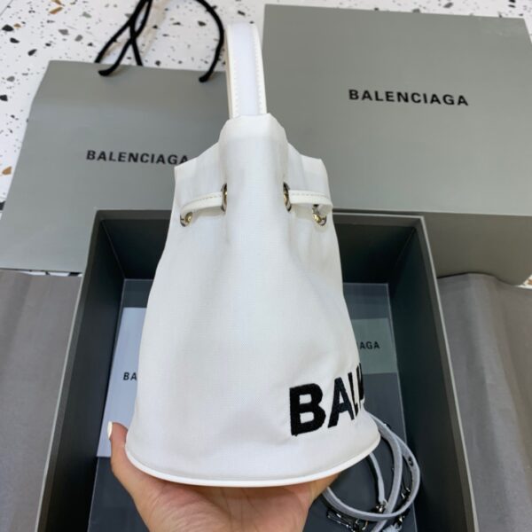 Balenciaga Le Cagole Medium Bucket Bag In White, For Women, Women's Bags 7in/18cm