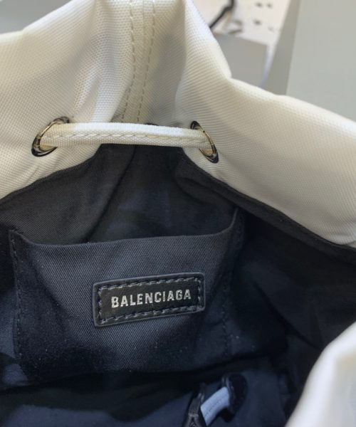 Balenciaga Le Cagole Medium Bucket Bag In White, For Women, Women's Bags 7in/18cm