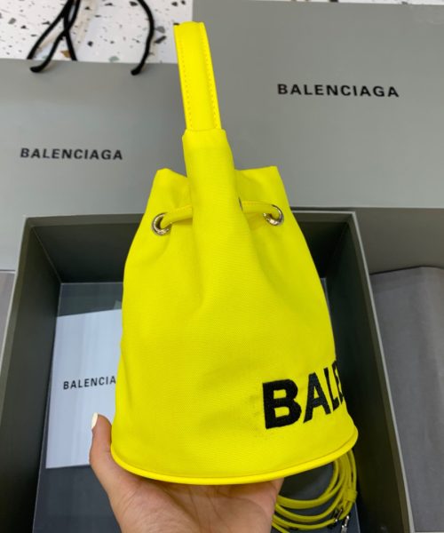 Balenciaga Le Cagole Medium Bucket Bag In Yellow, For Women, Women's Bags 7in/18cm