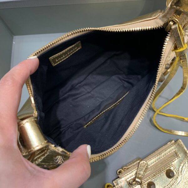 Balenciaga Le Cagole XS Shoulder Bag In Gold, For Women, Women's Bags 10.2in/26cm 6713090GT3M8005