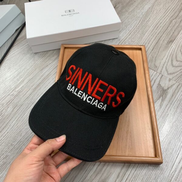 Balenciaga Logo Cap In Black
