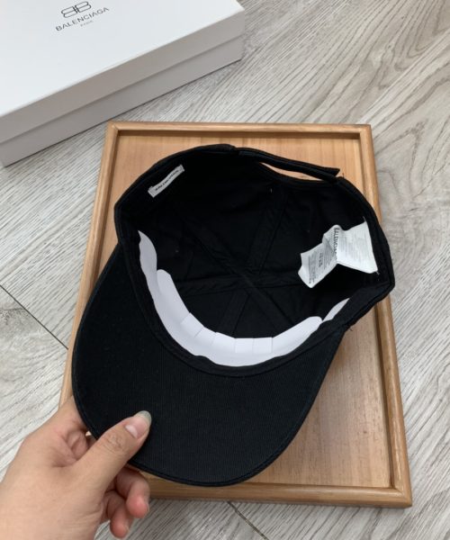 Balenciaga Logo Cap In Black