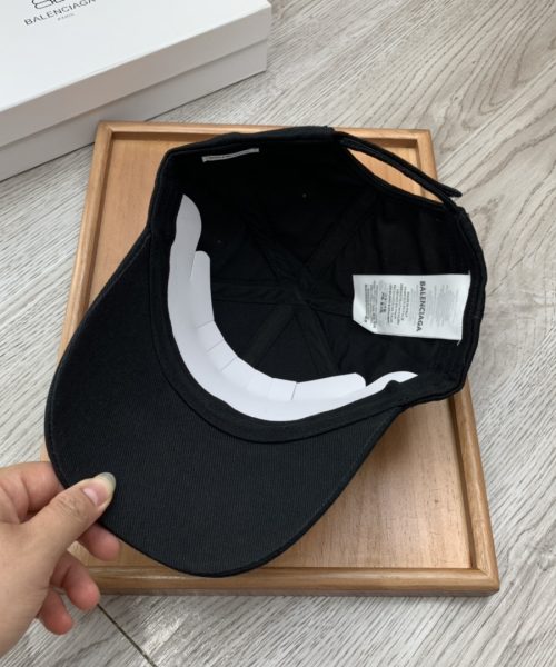 Balenciaga Logo Cap In Black