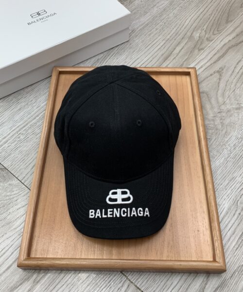 Balenciaga Logo Cap In Black