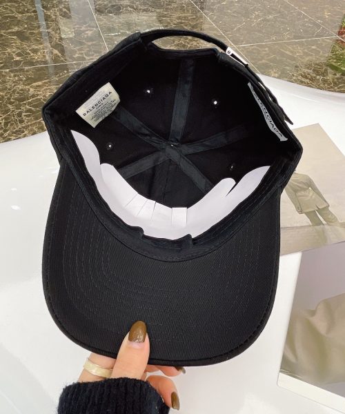 Balenciaga Logo Cap In Black