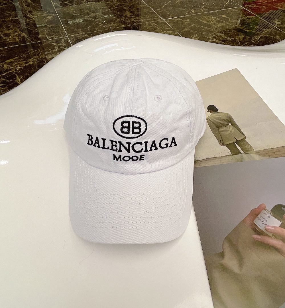 Balenciaga Logo Cap In White