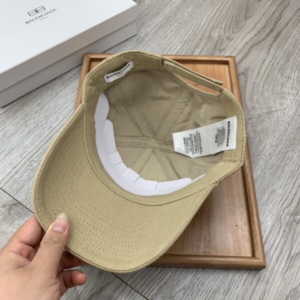 Balenciaga Logo Front Cap In Beige