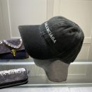 Balenciaga Logo Front Cap In Black
