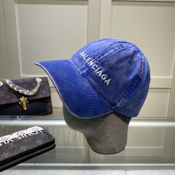 Balenciaga Logo Front Cap In Blue