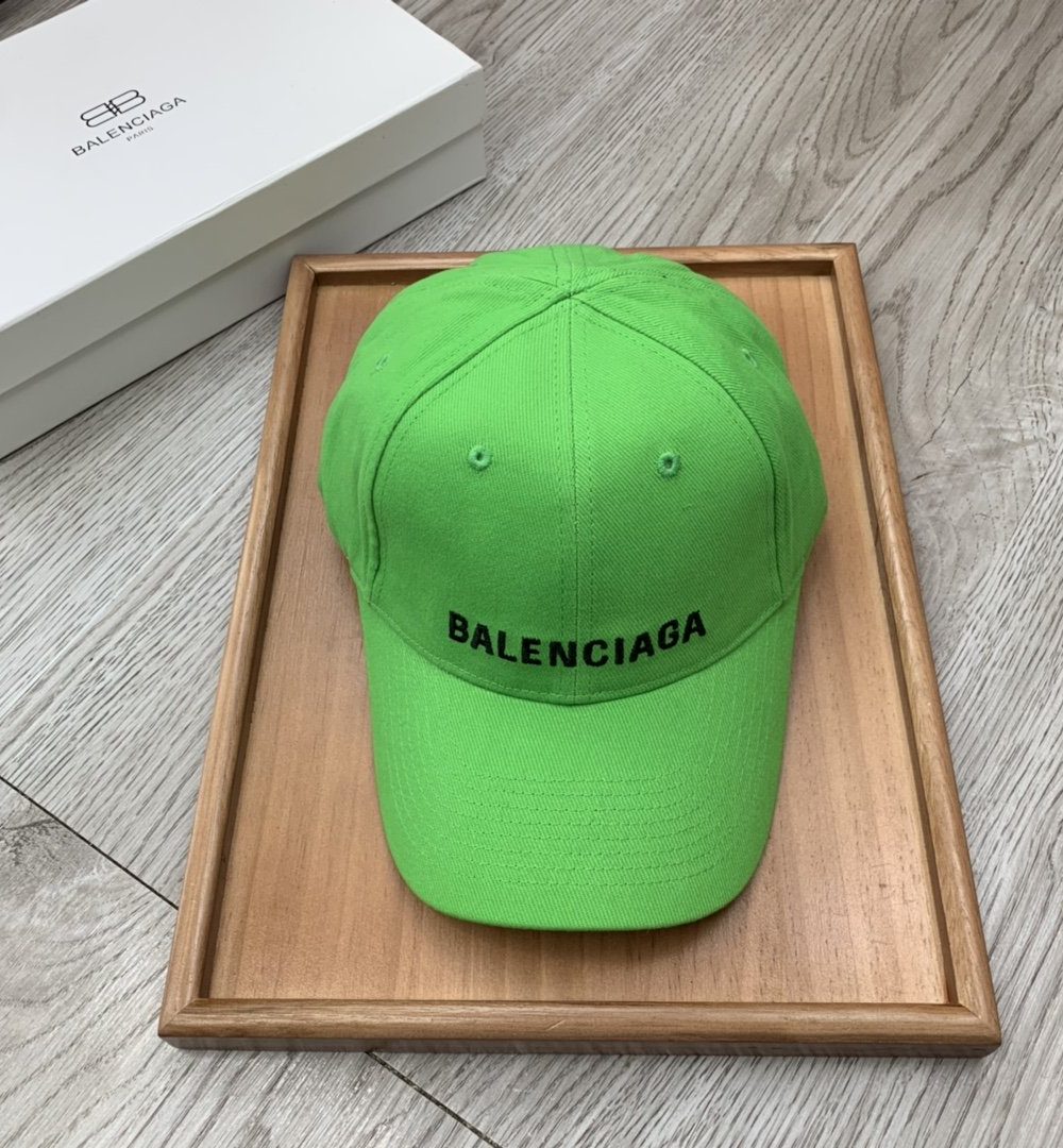 Balenciaga Logo Front Cap In Green