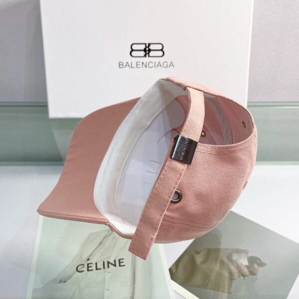 Balenciaga Logo Front Cap In Pink