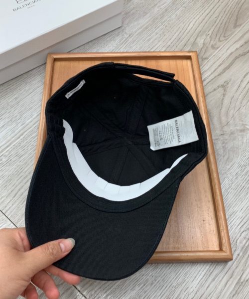 Balenciaga Logo Visor Cap In Black