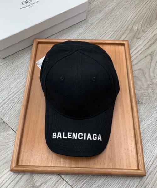 Balenciaga Logo Visor Cap In Black