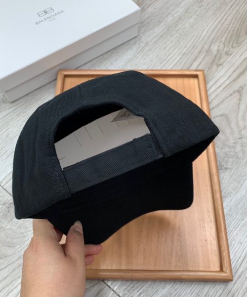 Balenciaga Logo Visor Cap In Black
