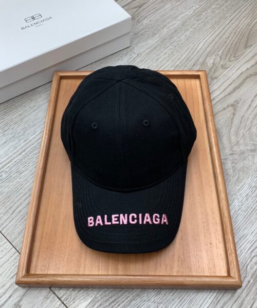 Balenciaga Logo Visor Cap In Black